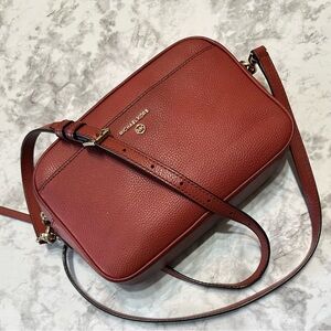 Authentic Michael Kors Jet Set Burnt Orange Pebbled Leather Camera Crossbody Bag